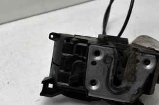 Serrure avant droit RENAULT CLIO 3