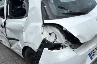 Serrure avant droit RENAULT CLIO 3