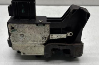 Serrure avant droit FORD FIESTA 5