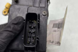 Serrure avant droit FORD FIESTA 5