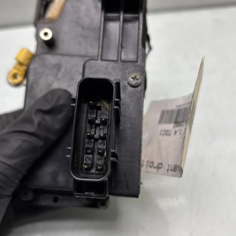 Serrure avant droit FORD FIESTA 5 Photo n°4