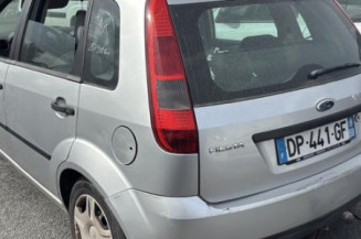 Serrure avant droit FORD FIESTA 5