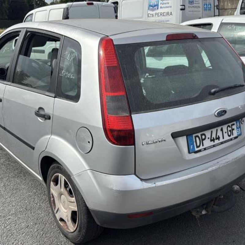 Serrure avant droit FORD FIESTA 5 Photo n°8