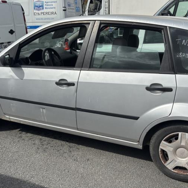 Serrure avant droit FORD FIESTA 5 Photo n°10