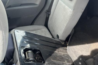 Serrure avant droit FORD FIESTA 5