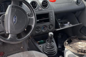 Serrure avant droit FORD FIESTA 5