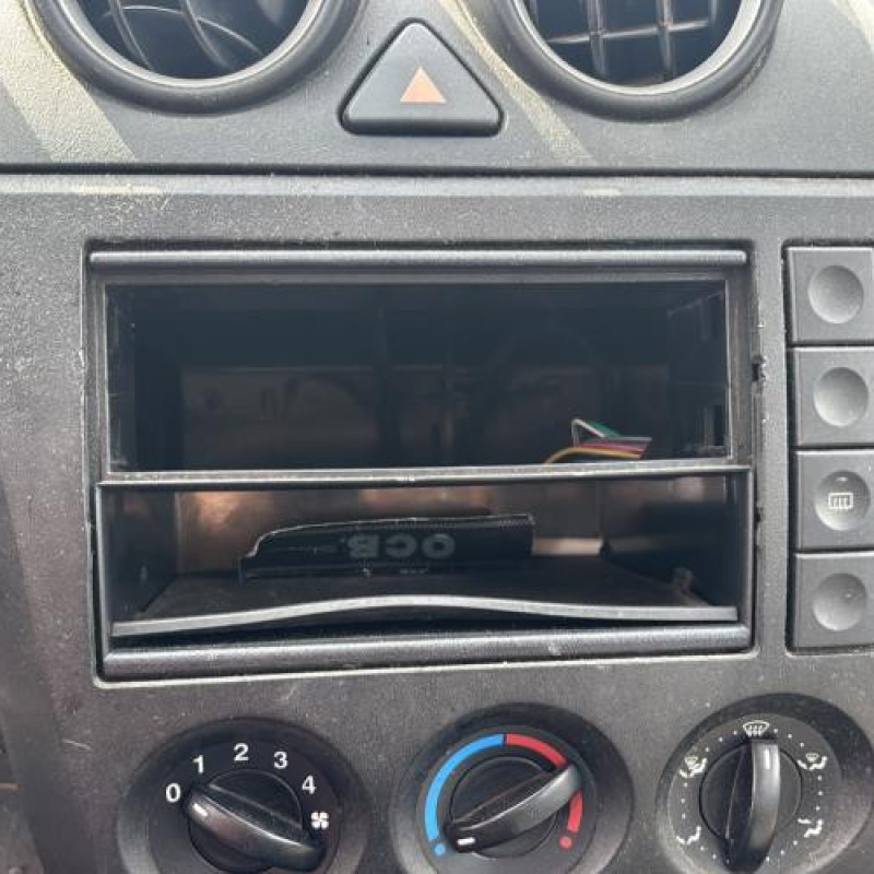 Serrure avant droit FORD FIESTA 5 Photo n°19