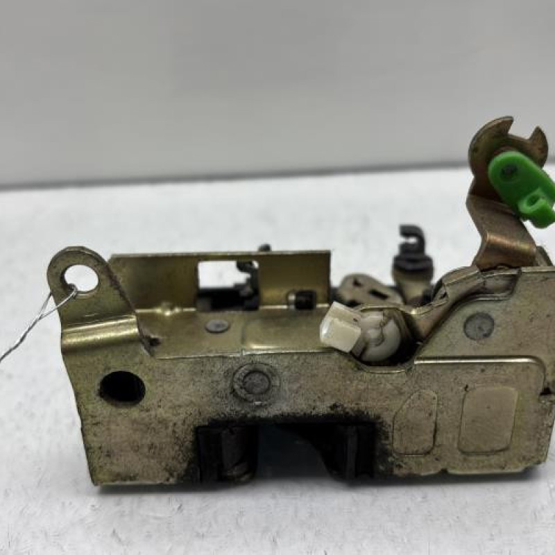 Serrure avant droit OPEL MOVANO A Photo n°2