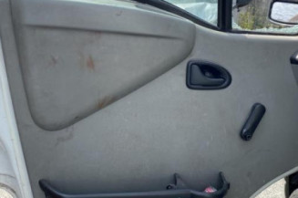 Serrure avant droit OPEL MOVANO A