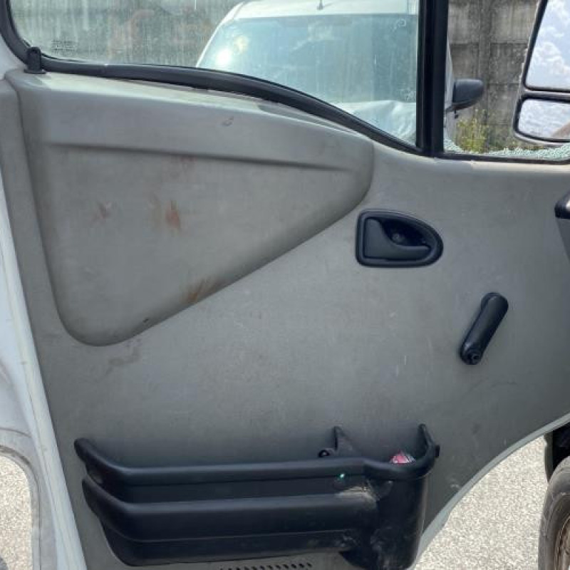 Serrure avant droit OPEL MOVANO A Photo n°12