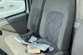 Serrure avant droit OPEL MOVANO A