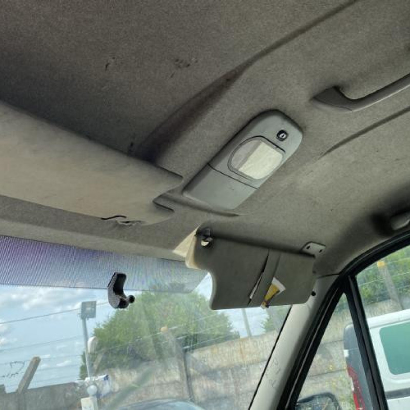 Serrure avant droit OPEL MOVANO A Photo n°16