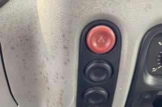 Serrure avant droit OPEL MOVANO A