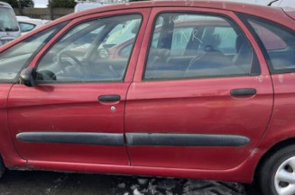 Serrure avant droit CITROEN XSARA PICASSO