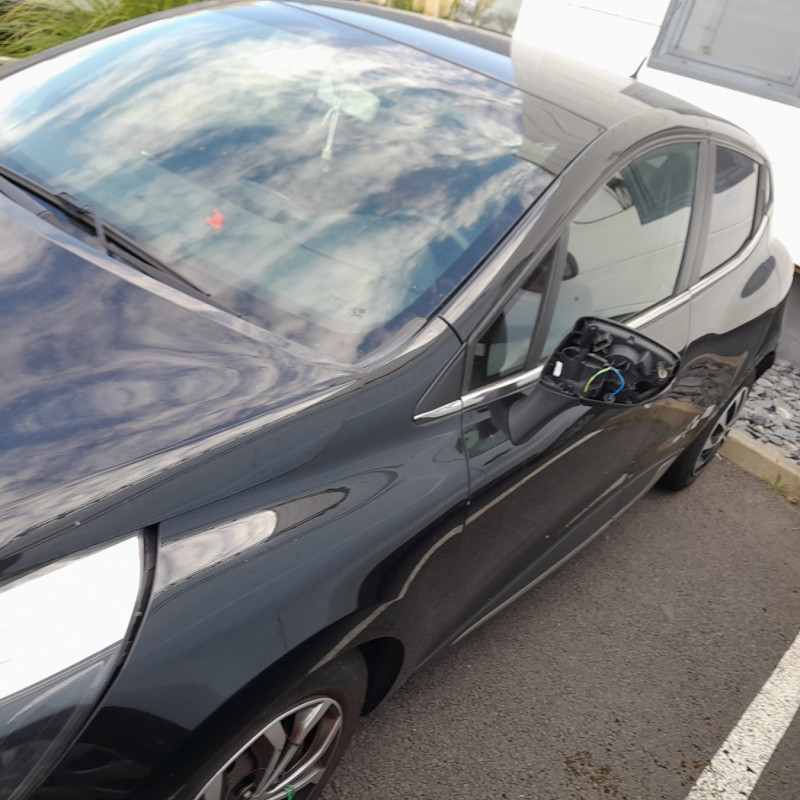 RENAULT CLIO 4 PHASE 1 1.5 DCI - 8V TURBO Photo n°8