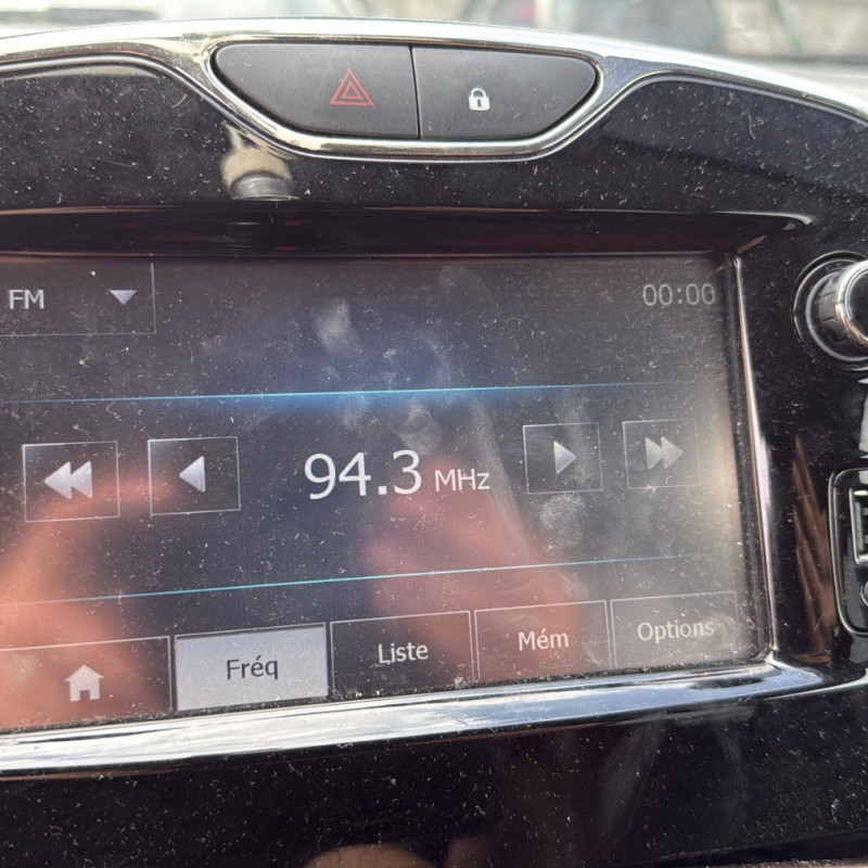 RENAULT CLIO 4 PHASE 1 1.5 DCI - 8V TURBO Photo n°17