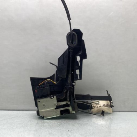 Serrure avant droit FORD FIESTA 5