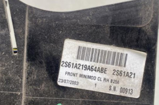 Serrure avant droit FORD FIESTA 5