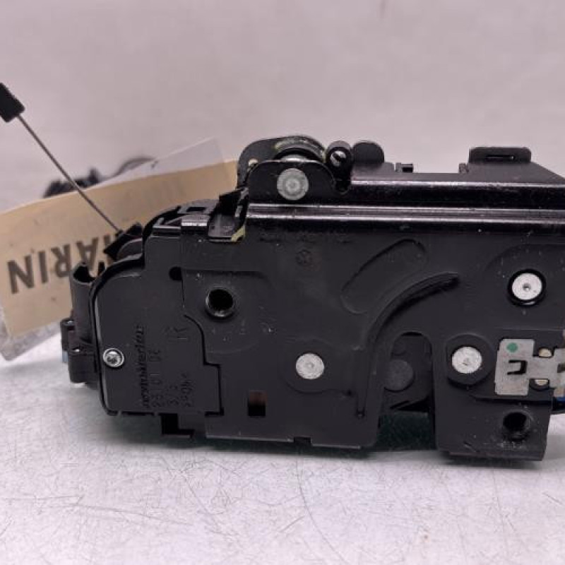 Serrure avant droit VOLKSWAGEN GOLF PLUS Photo n°1