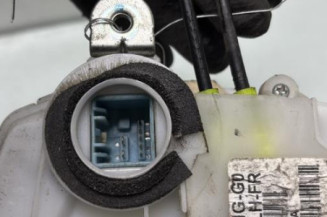 Serrure avant gauche HONDA CIVIC 8