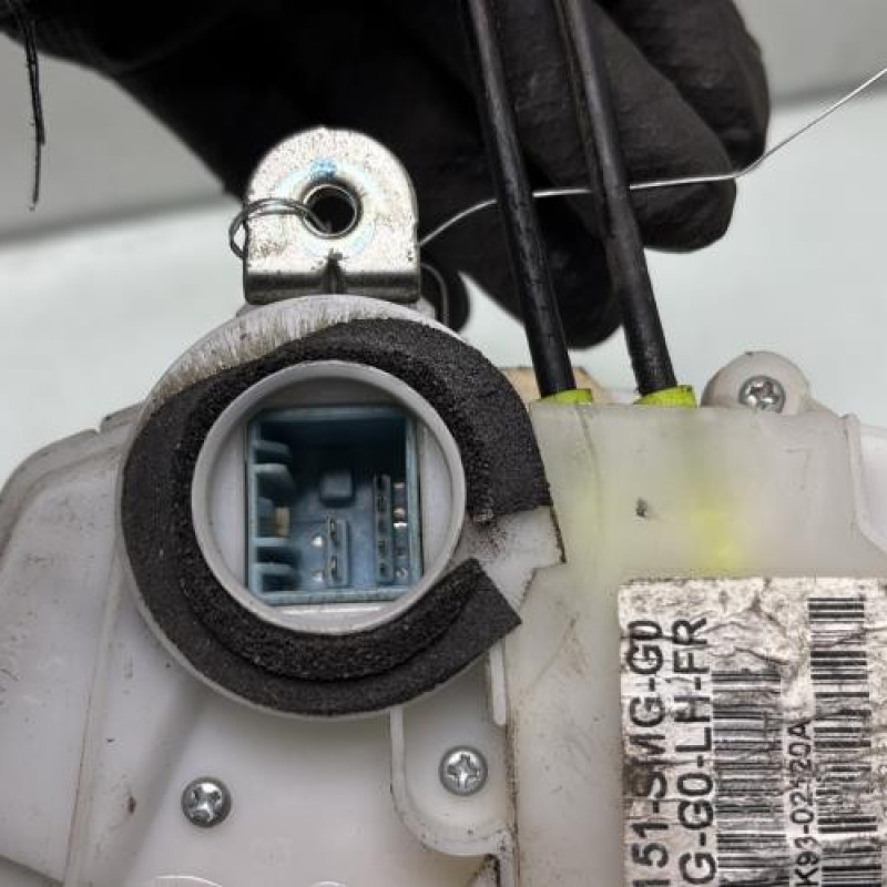 Serrure avant gauche HONDA CIVIC 8 Photo n°4