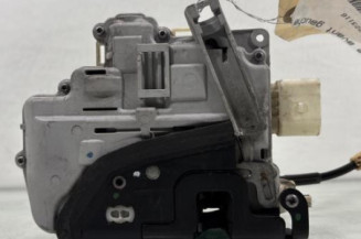 Serrure avant gauche VOLKSWAGEN PASSAT 6