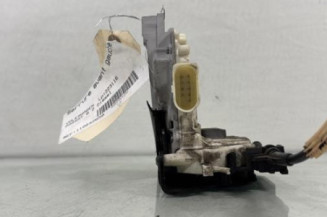 Serrure avant gauche VOLKSWAGEN PASSAT 6