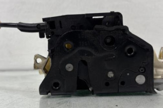 Serrure avant gauche VOLKSWAGEN PASSAT 6