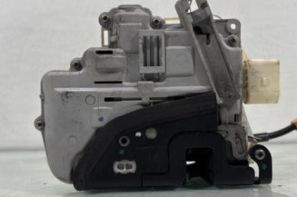 Serrure avant gauche VOLKSWAGEN PASSAT 6