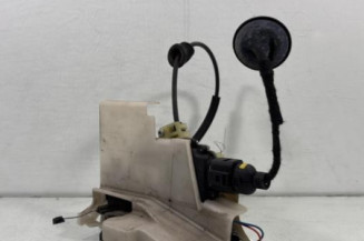 Serrure avant droit VOLKSWAGEN POLO 4