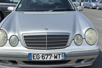 Serrure avant gauche MERCEDES CLASSE E 210