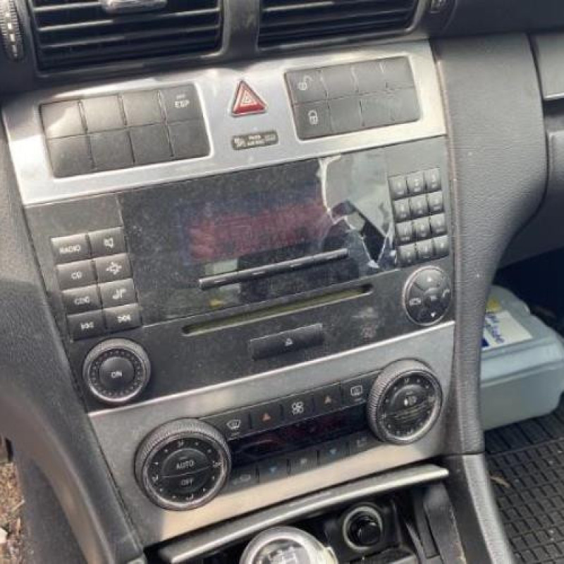 Serrure avant gauche MERCEDES CLASSE C 203 COUPE SPORT Photo n°20