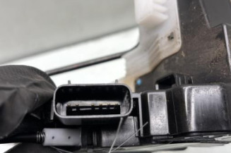 Serrure avant gauche HYUNDAI I 20 2