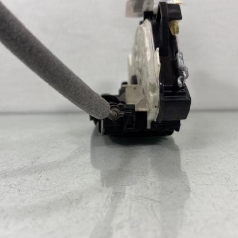 Serrure avant droit SEAT TOLEDO 4 Photo n°3