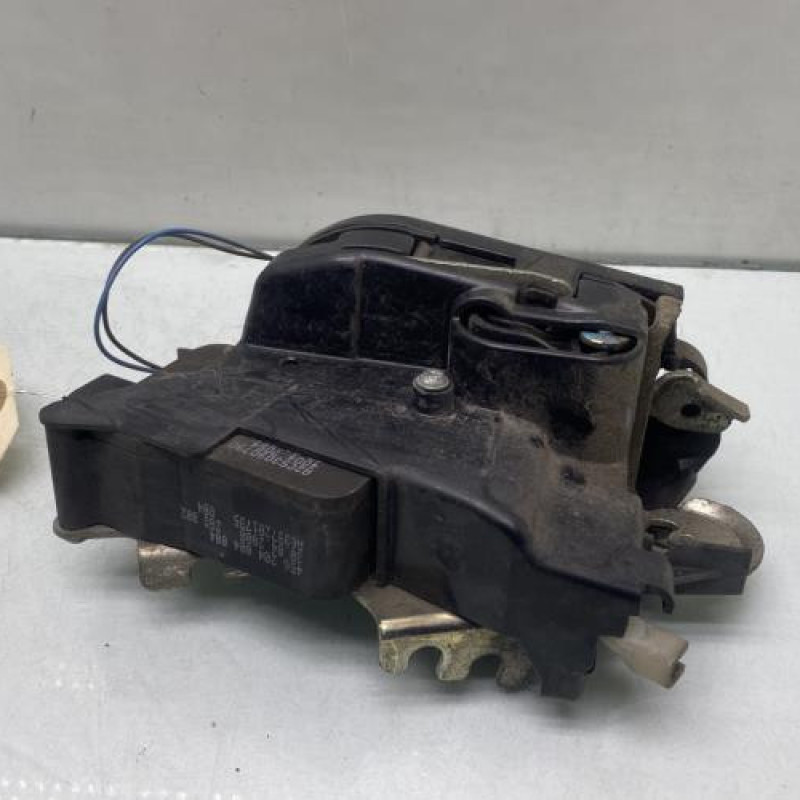 Serrure avant droit MERCEDES VITO 639 Photo n°2