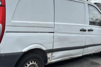 Serrure avant droit MERCEDES VITO 639