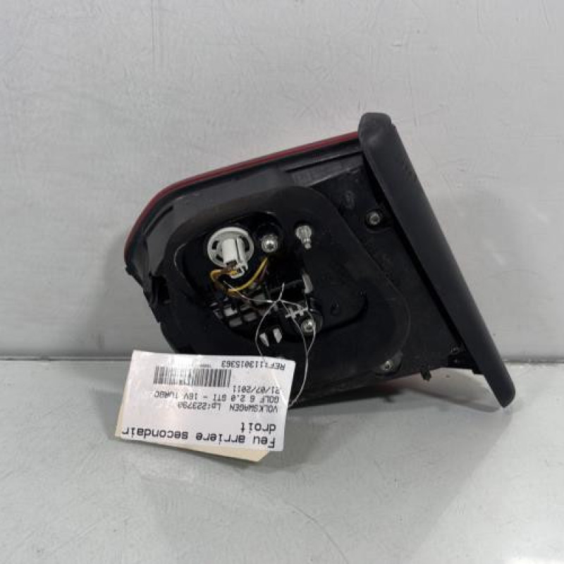 Feu arriere secondaire droit (feux) VOLKSWAGEN GOLF 6 Photo n°3