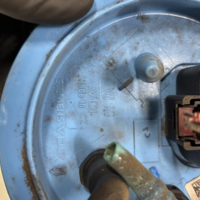 Pompe à carburant VOLKSWAGEN GOLF 6 Photo n°3