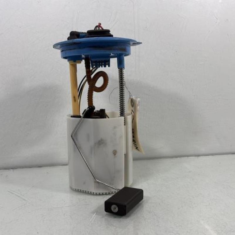 Pompe à carburant VOLKSWAGEN GOLF 6 Photo n°4