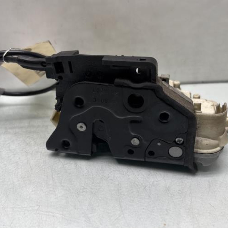 Serrure avant gauche VOLKSWAGEN TIGUAN 1 Photo n°1