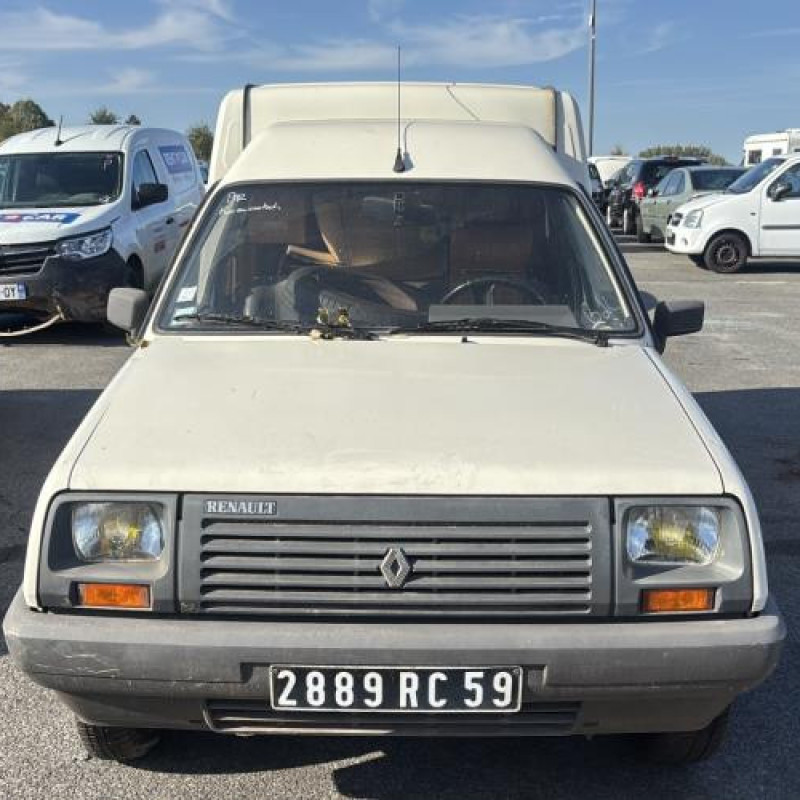 Optique avant secondaire droit (feux)(clignotant) RENAULT EXPRESS Photo n°12