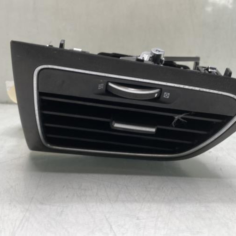 Aerateur tableau de bord avant droit RENAULT MEGANE 4 Photo n°1