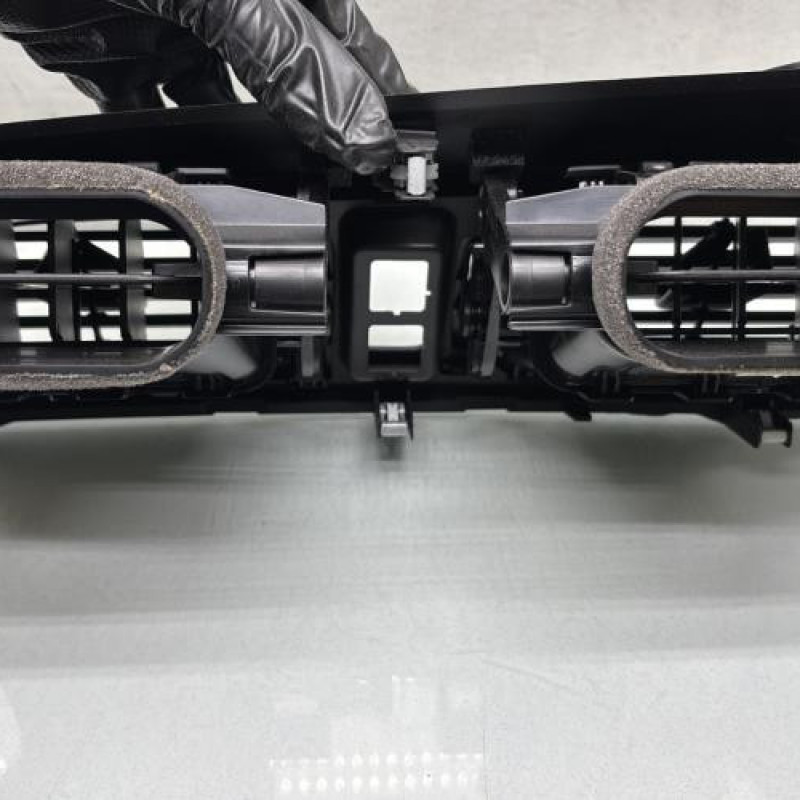 Aerateur tableau de bord RENAULT KADJAR Photo n°3