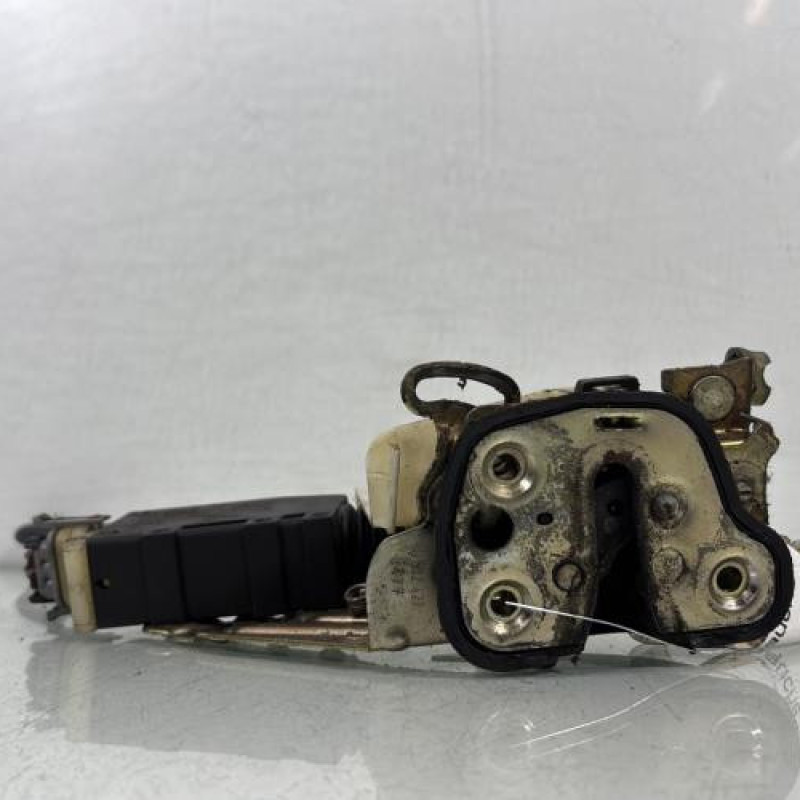 Serrure avant gauche OPEL TIGRA 1 Photo n°4