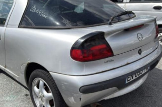 Serrure avant gauche OPEL TIGRA 1