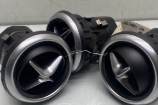 Aerateur tableau de bord MERCEDES CLASSE A 176 Photo n°1