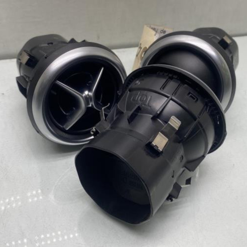 Aerateur tableau de bord MERCEDES CLASSE A 176 Photo n°3