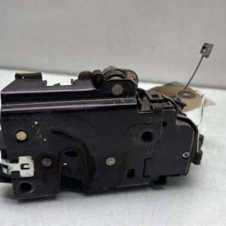 Serrure avant gauche VOLKSWAGEN BORA Photo n°1