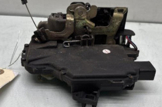 Serrure avant gauche VOLKSWAGEN BORA