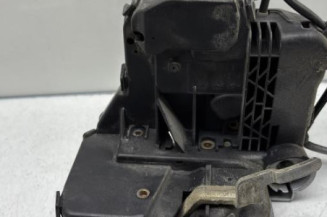 Serrure avant gauche MERCEDES CLASSE E 211